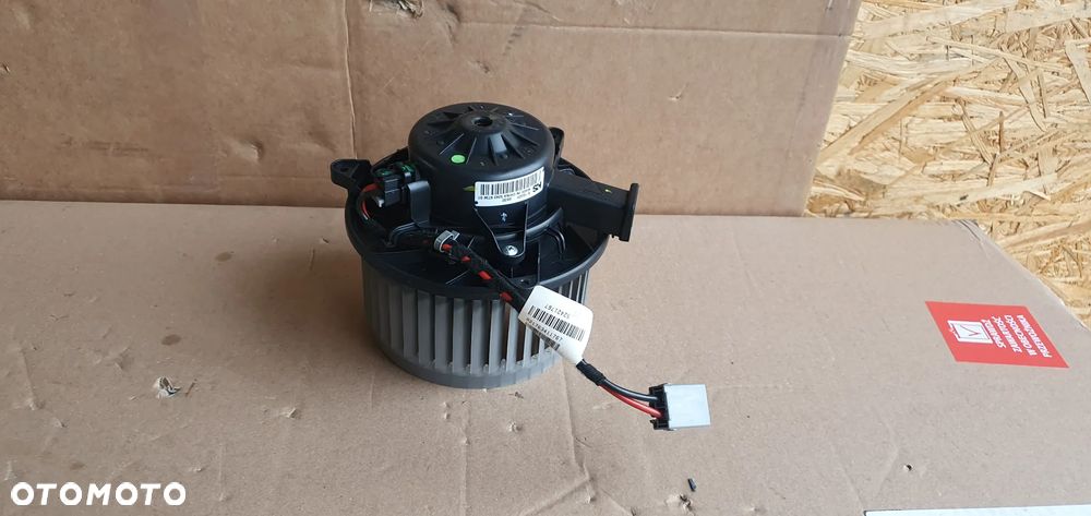 Wentylator silnik dmuchawy nagrzewnicy Opel Insignia A - 1