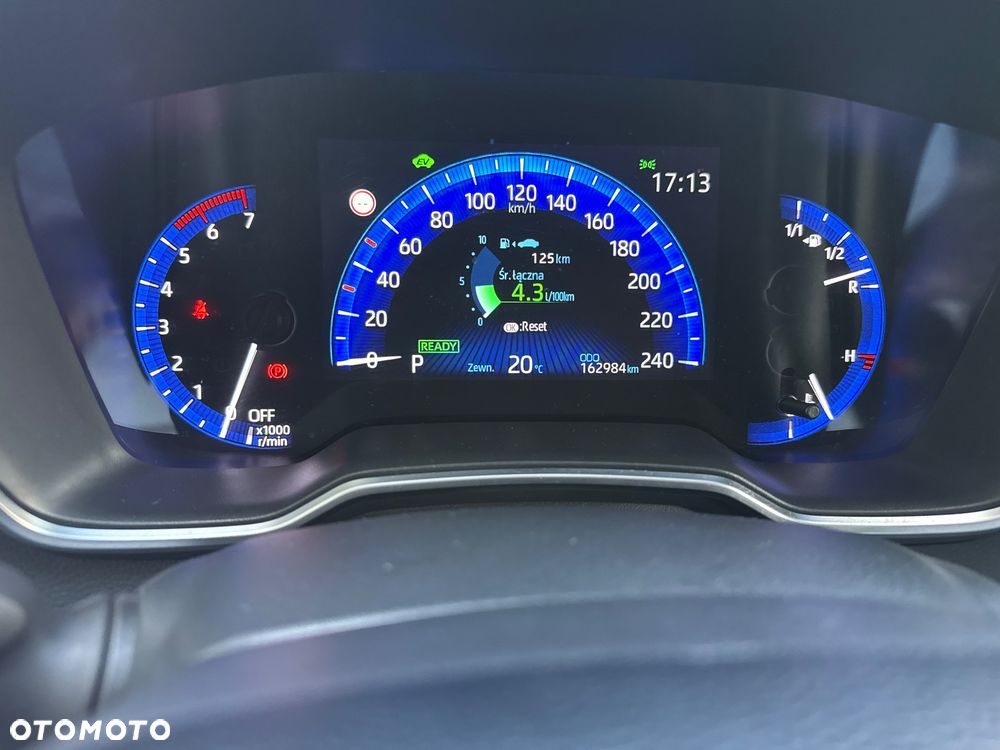 Toyota Corolla 1.8 Hybrid Comfort - 17