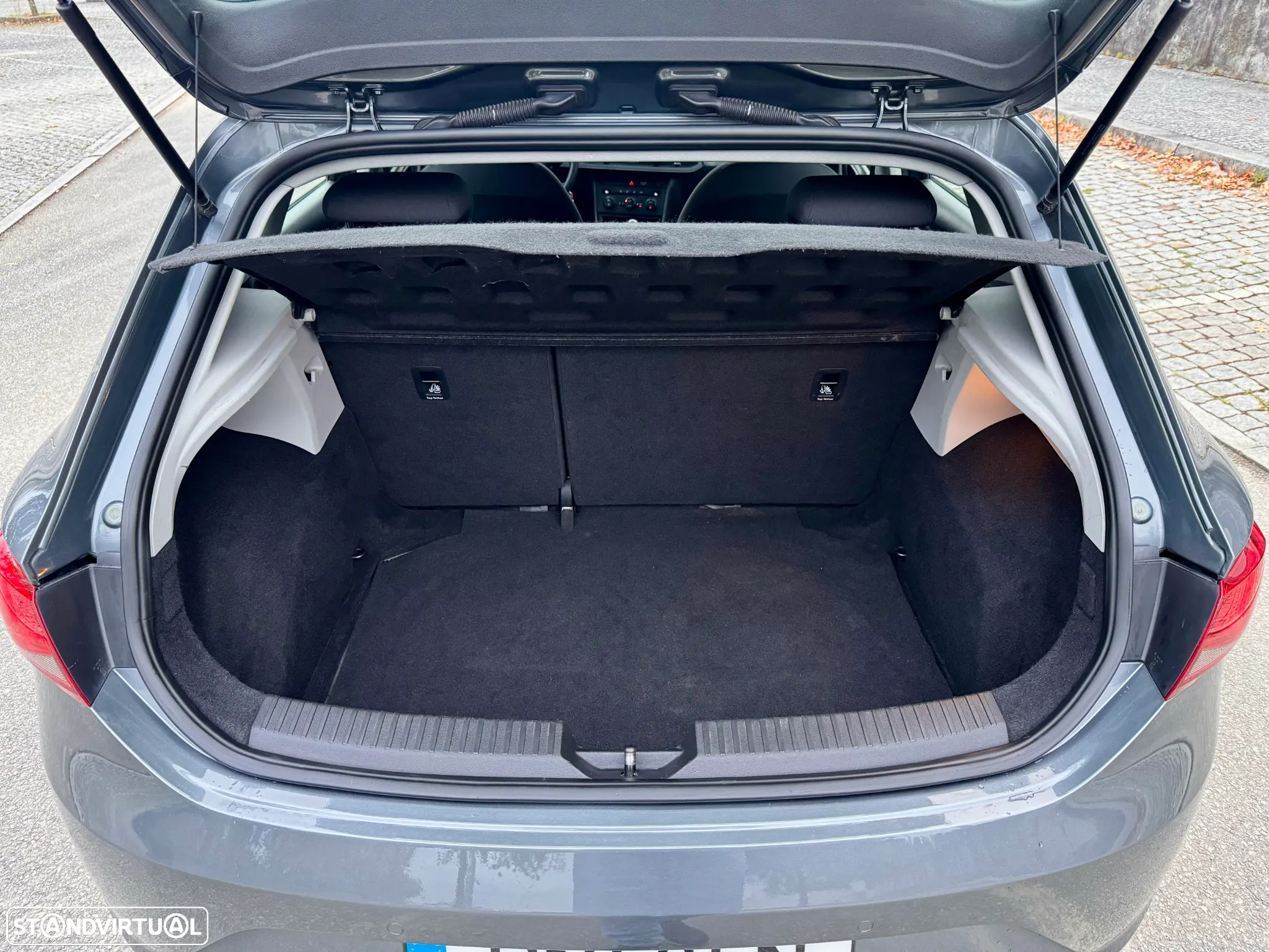 SEAT Leon 1.6 TDI Sport - 16