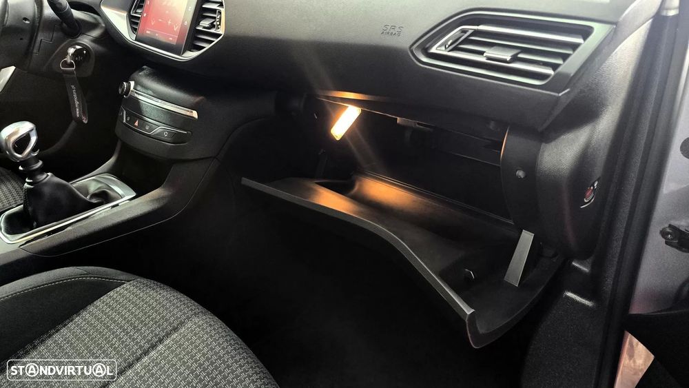 Peugeot 308 SW 1.5 BlueHDi Active J17 - 48