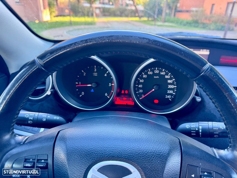 Mazda 3 Hatchback MZ-CD 1.6 Exclusive Plus Cin./Beje - 9