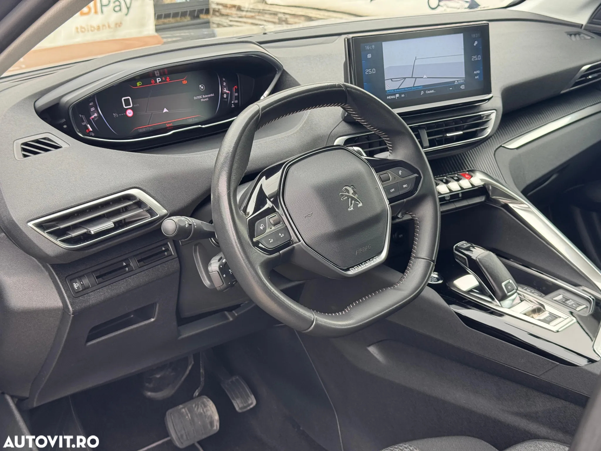 Peugeot 3008 BlueHDi 130 Stop & Start EAT8 Allure - 17