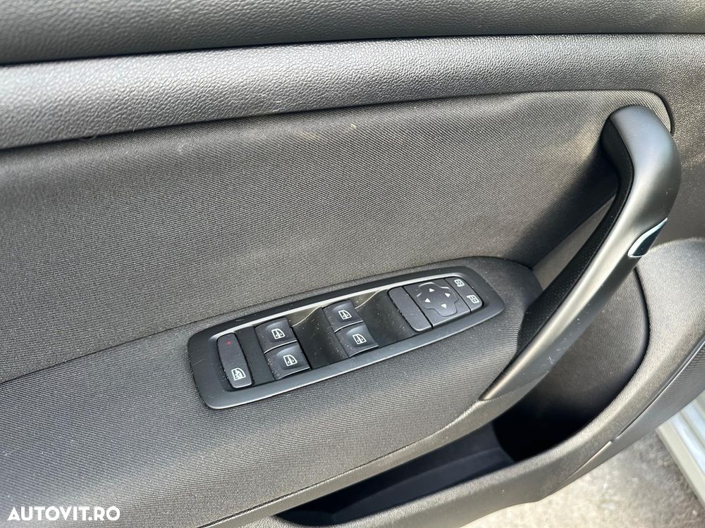 Renault Megane Blue dCi 116 Zen - 14