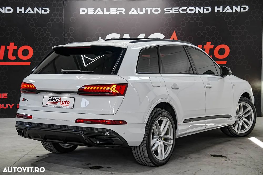 Audi Q7 55 TFSI quattro Tiptronic S line - 6