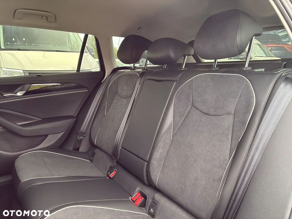 Volkswagen Passat - 7