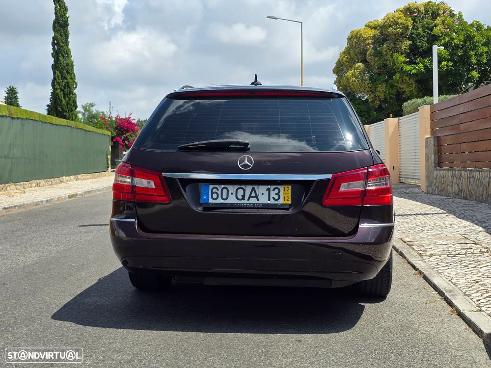 Mercedes-Benz E 300 Bluetec Hybrid Avantgarde - 11