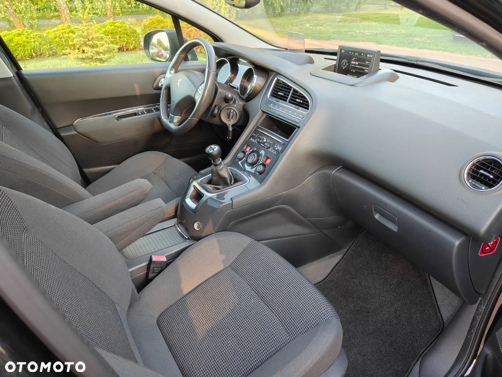 Peugeot 5008 2.0 HDi Allure 7os - 12