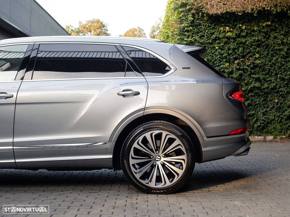 Bentley Bentayga EWB V8 Azure - 19