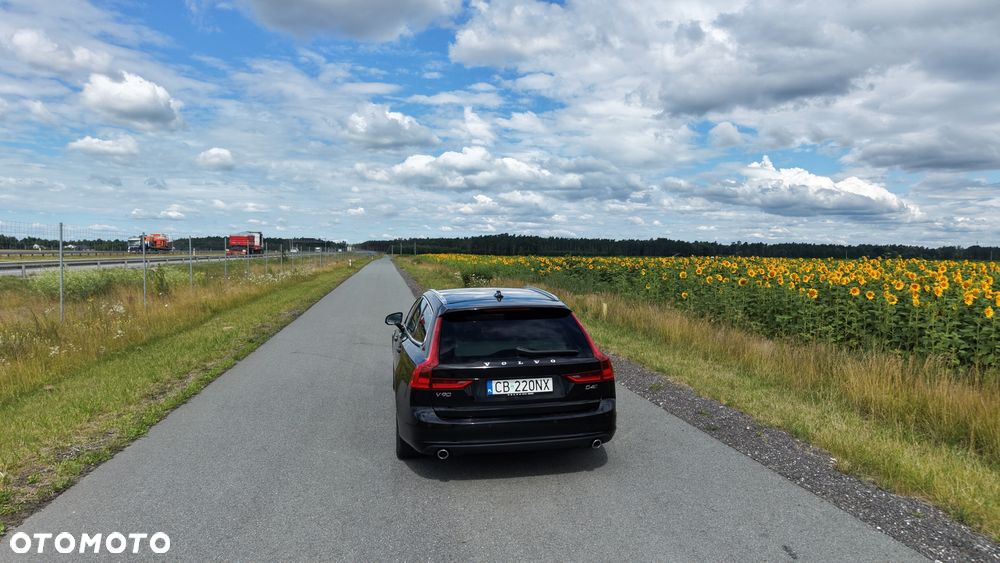 Volvo V90 D4 AWD Momentum Pro - 11