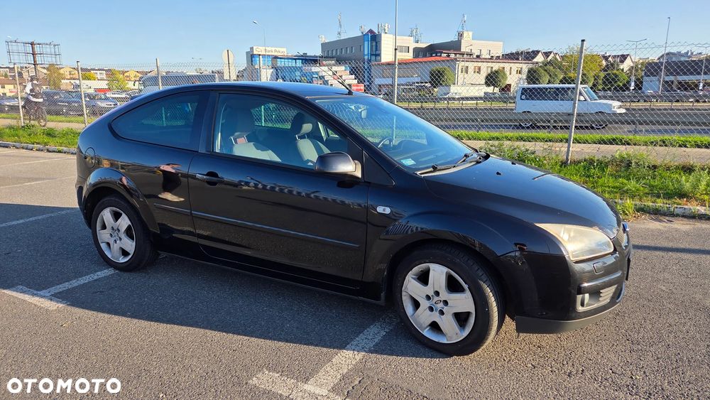 2007 Ford Focus, photograph 11