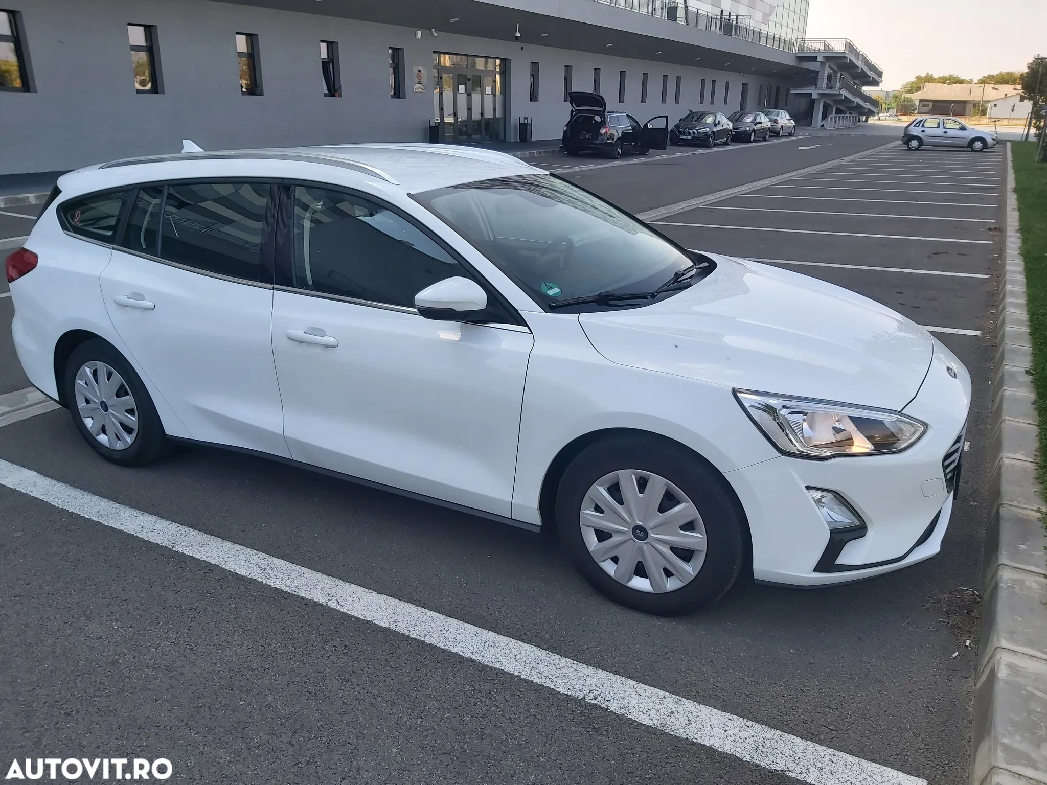 Ford Focus 1.5 EcoBlue Start-Stopp-System COOL&CONNECT DESIGN - 10