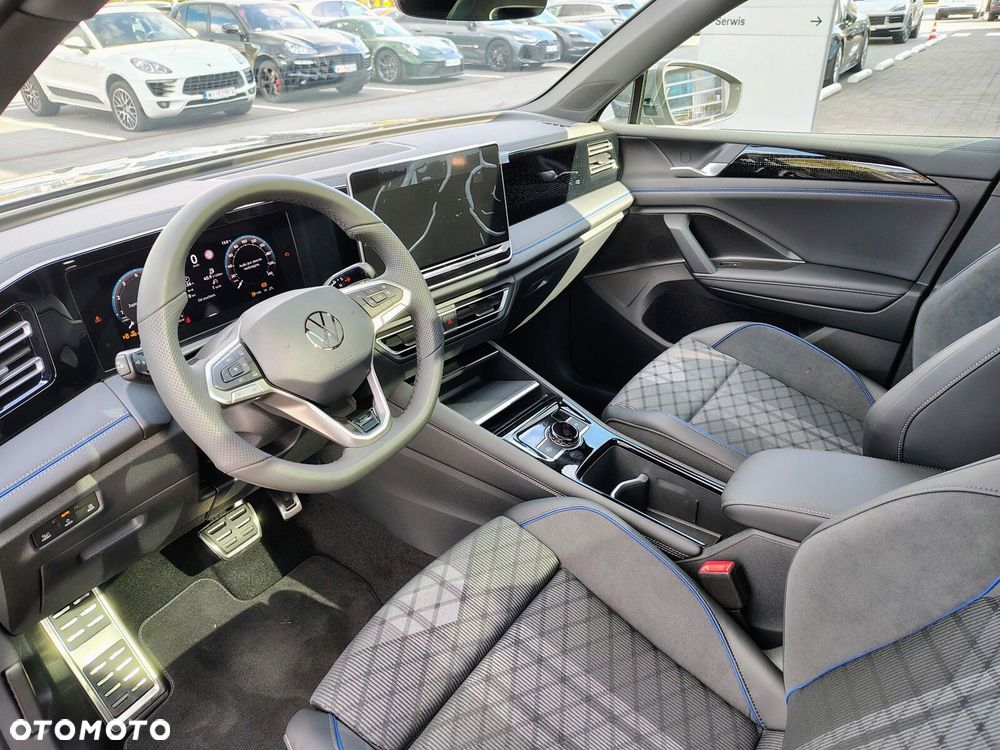 Volkswagen Tiguan - 13