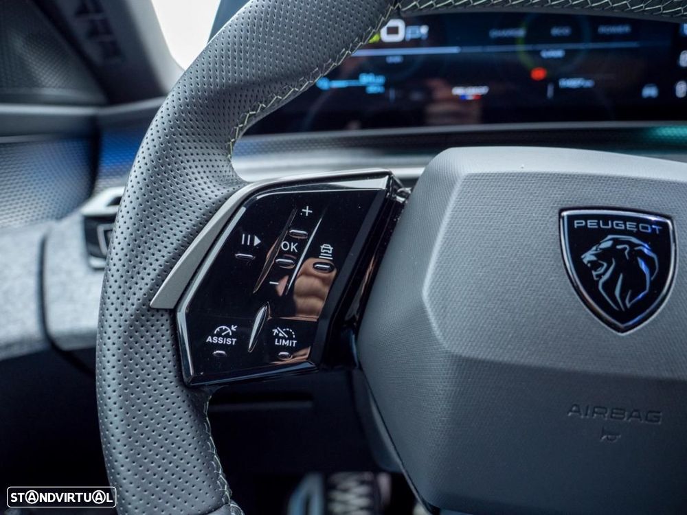 Peugeot E-3008 73 kWh GT - 34