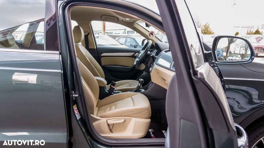Audi Q3 2.0 TDI Quattro S tronic sport - 25