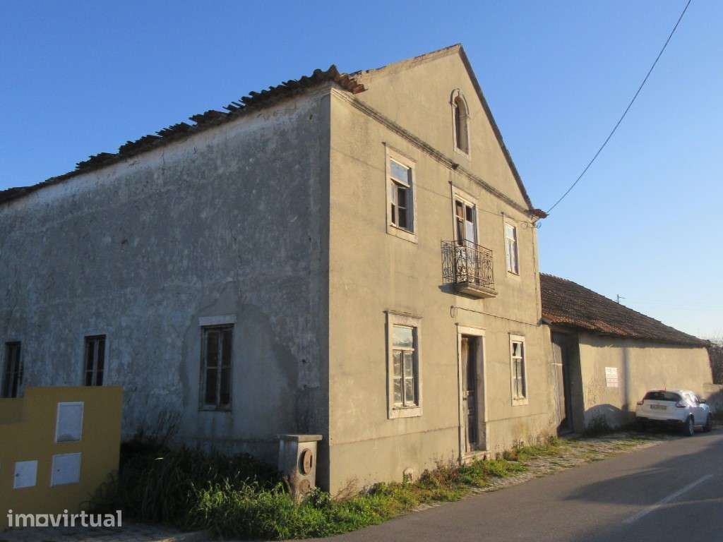 Casa antiga para recuperar em Carvide - Leiria - Grande imagem: 2/32