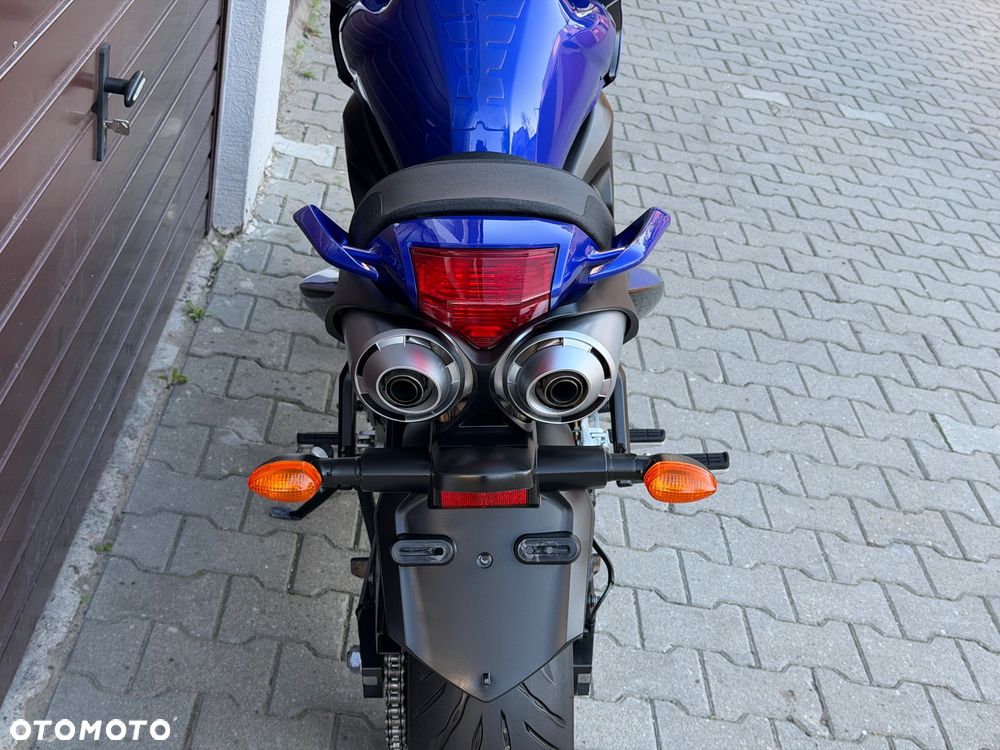 Yamaha FZ6 - 7