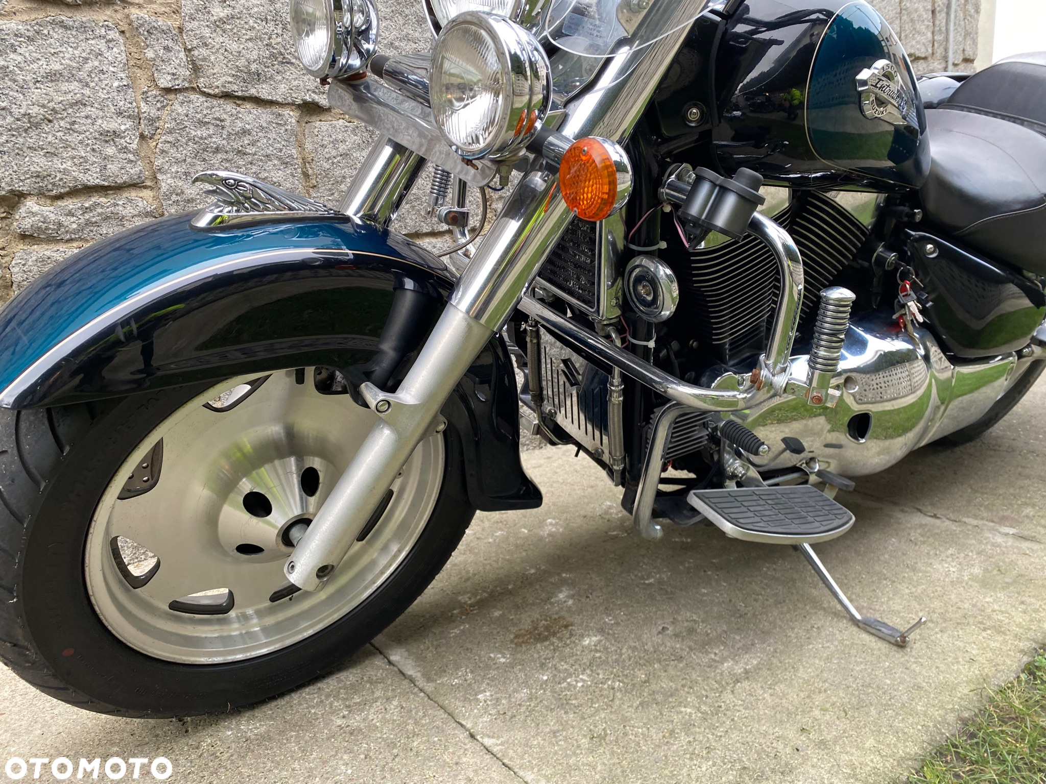 Suzuki Intruder - 18