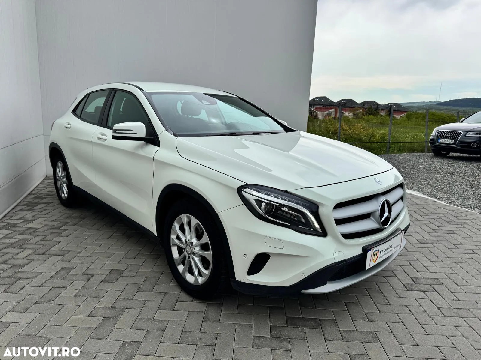Mercedes-Benz GLA 200 d 4MATIC Aut. - 2
