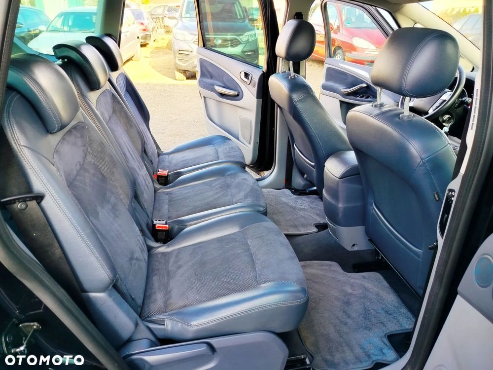 Ford S-Max 2.5 Titanium - 31