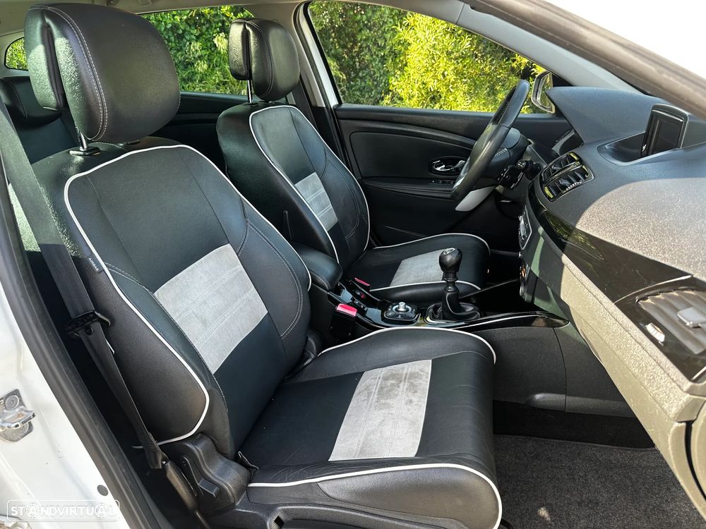 Renault Mégane Sport Tourer 1.5 dCi Bose Edition SS - 3