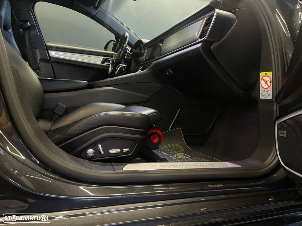 Porsche Panamera 4 E-Hybrid - 18