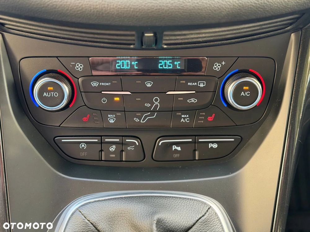 Ford Kuga - 17