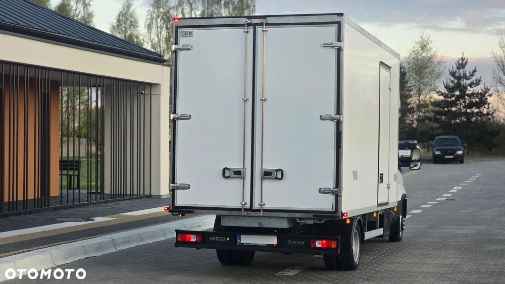 Iveco ❗️❗️DAILY 3.0 180Km 50C18 JAK NOWY ❗️❗️NOWY MODEL / CHŁODNIA MROŹNIA -32 +32 / ZASILANIE 230V / PIERWSZY WŁASCICIEL  / TEMPOMAT AKTYWNY / BLIŹNIAKI / ZASILANIE 230V / GRUBA SCIANKA / ZABUDOWA DPR / AGREGAT CARRIER XARIOS 350 / WERSJA WZMOCNIONA / FULL OPCJA / SERWIS ASO / SALON POLSKA / 35C15 50C15 35C18❗❗ JAK Z SALONU - NOWY -❗❗ - 28