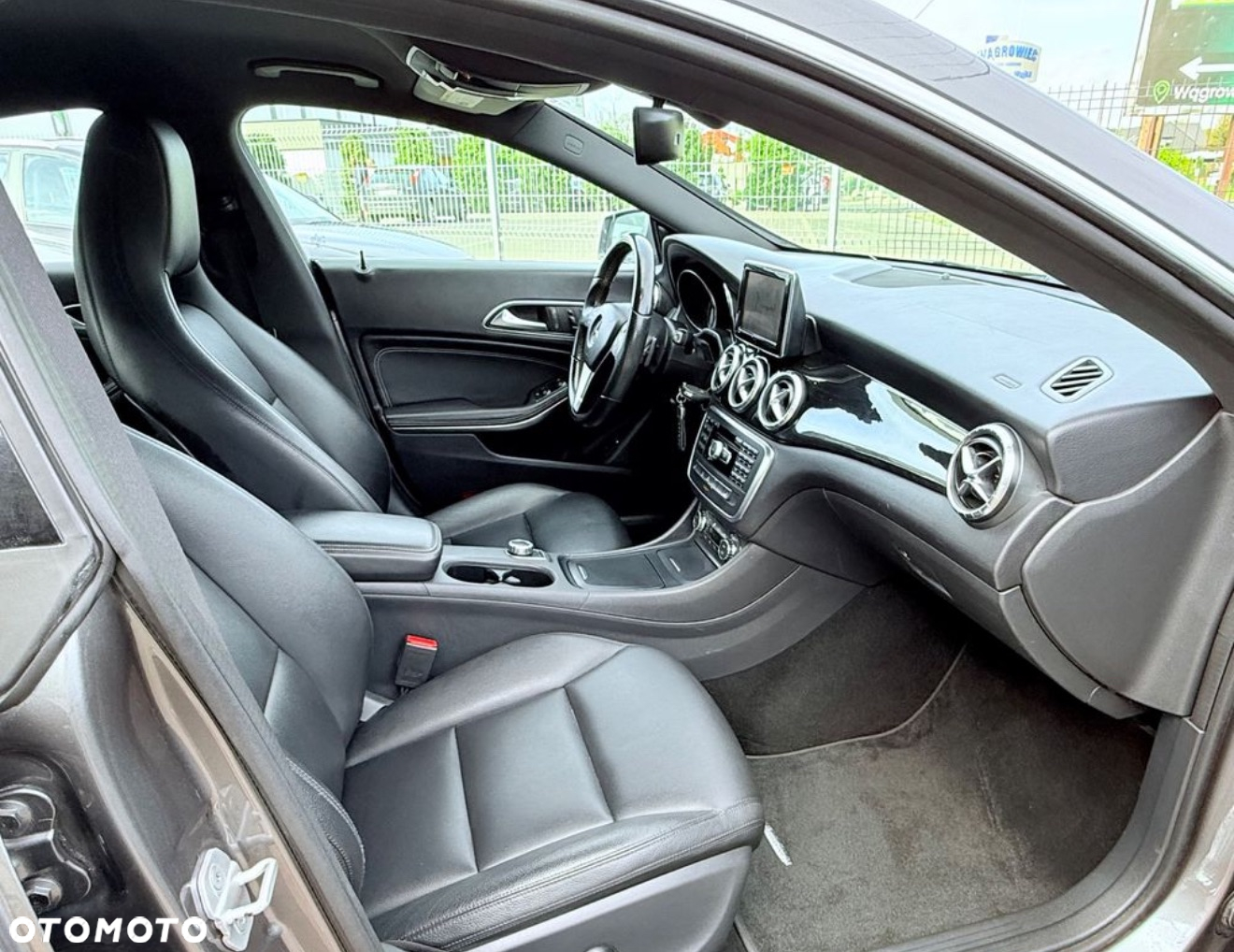Mercedes-Benz CLA 250 7G-DCT AMG Line - 27