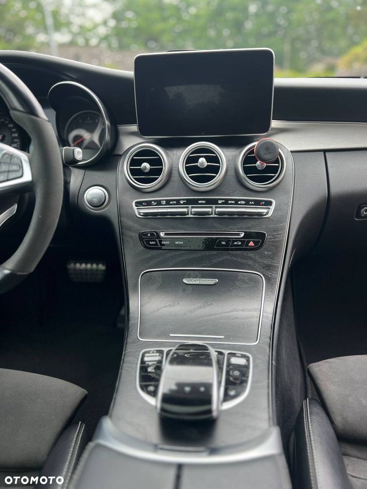 Mercedes-Benz Klasa C 200 9G-TRONIC - 23