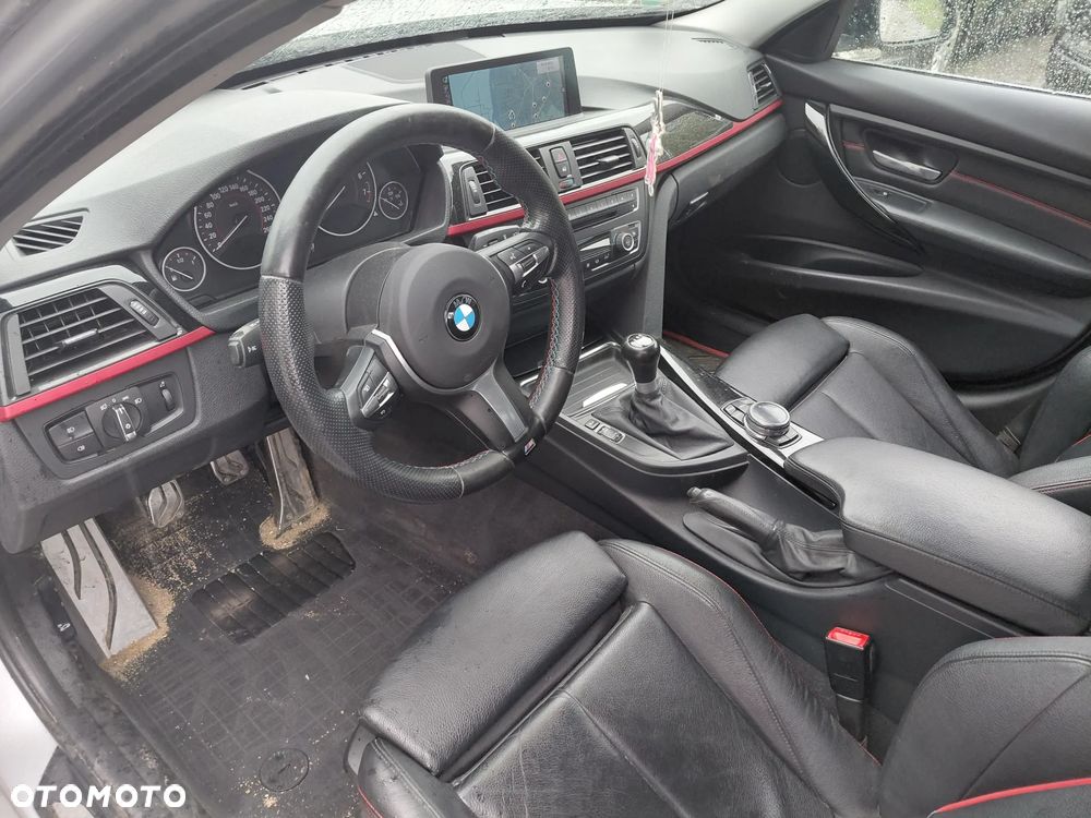 BMW Seria 3 320i Efficient Dynamics Edition Sport Line - 13