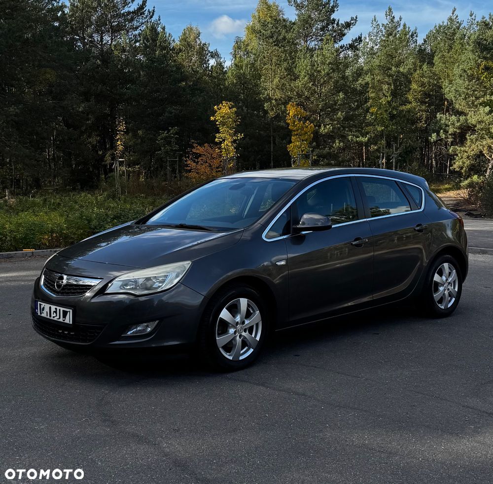Opel Astra 1.4 T Cosmo - 1