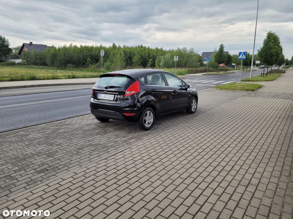 Ford Fiesta 1.25 Titanium EU5 - 6