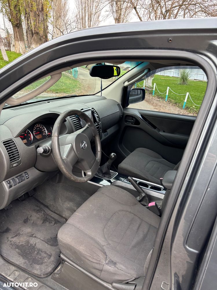 Nissan Pathfinder 2.5 dCi Comfort - 26