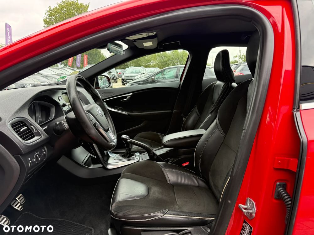 Volvo V40 D4 RDesign - 24