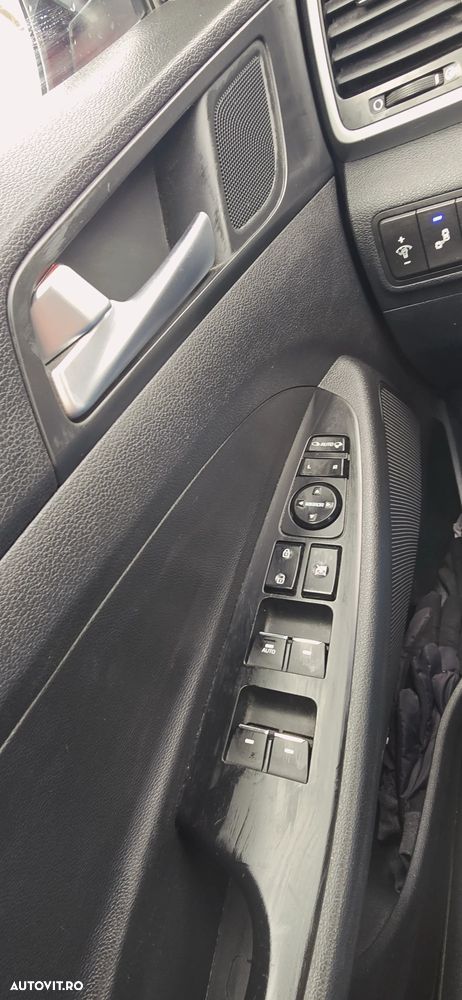 Hyundai Tucson 2.0 CRDI 4WD 6AT Luxury Pack+ - 11