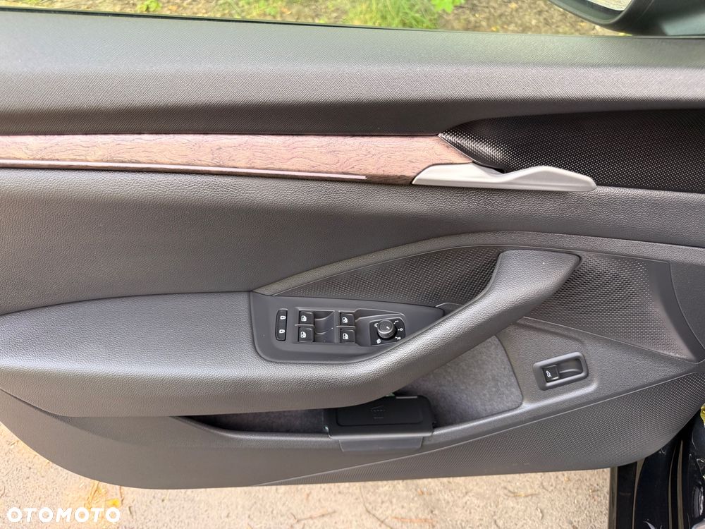 Skoda Superb 2.0 TDI SCR 4x4 L&K DSG - 27