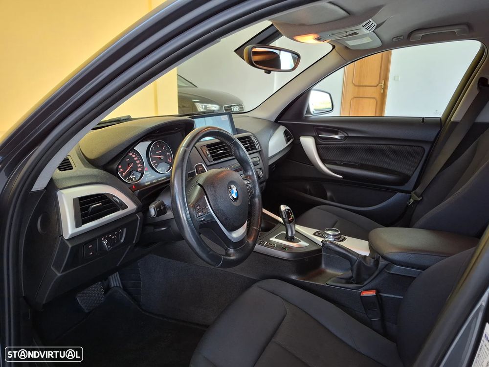 BMW 118 d Aut. Sport Line - 4