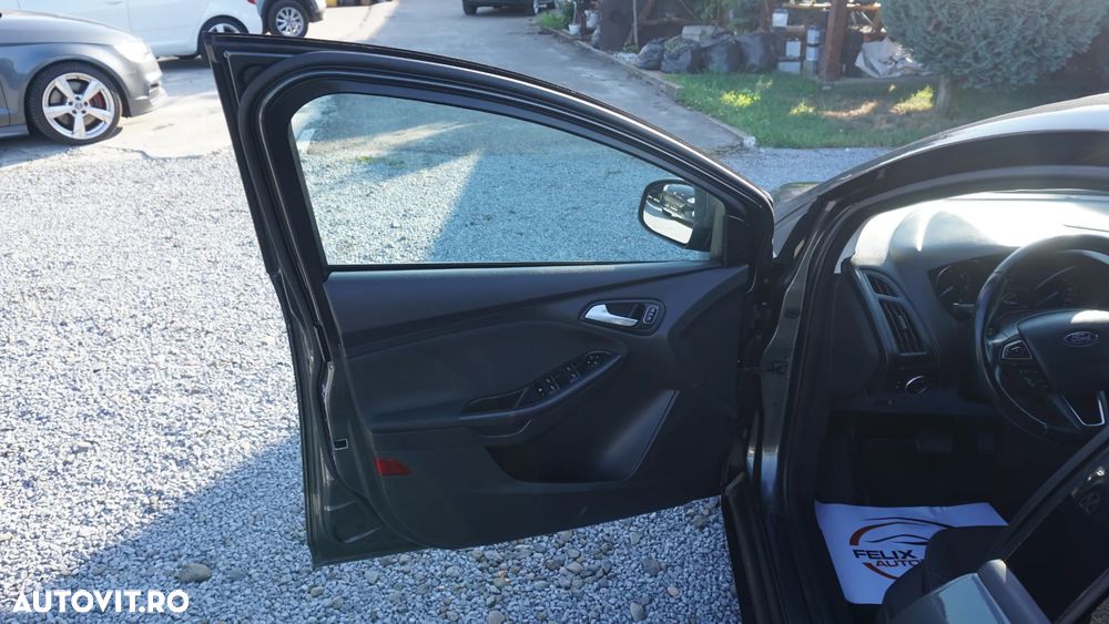 Ford Focus 1.5 TDCi DPF Start-Stopp-System Aut. Business - 6