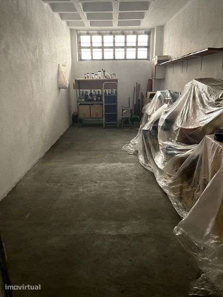 Box fechada com 21,5 m² para arrendamento | Rua de Timor, Queluz - Grande imagem: 5/5
