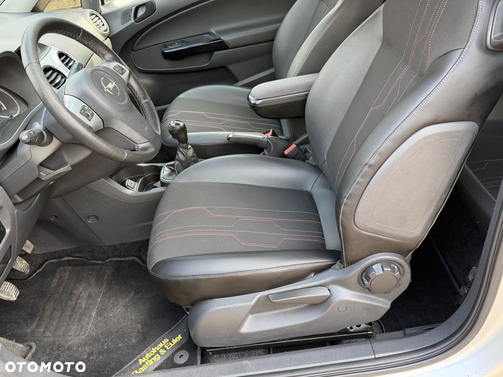 Opel Corsa 1.4 16V Sport - 13