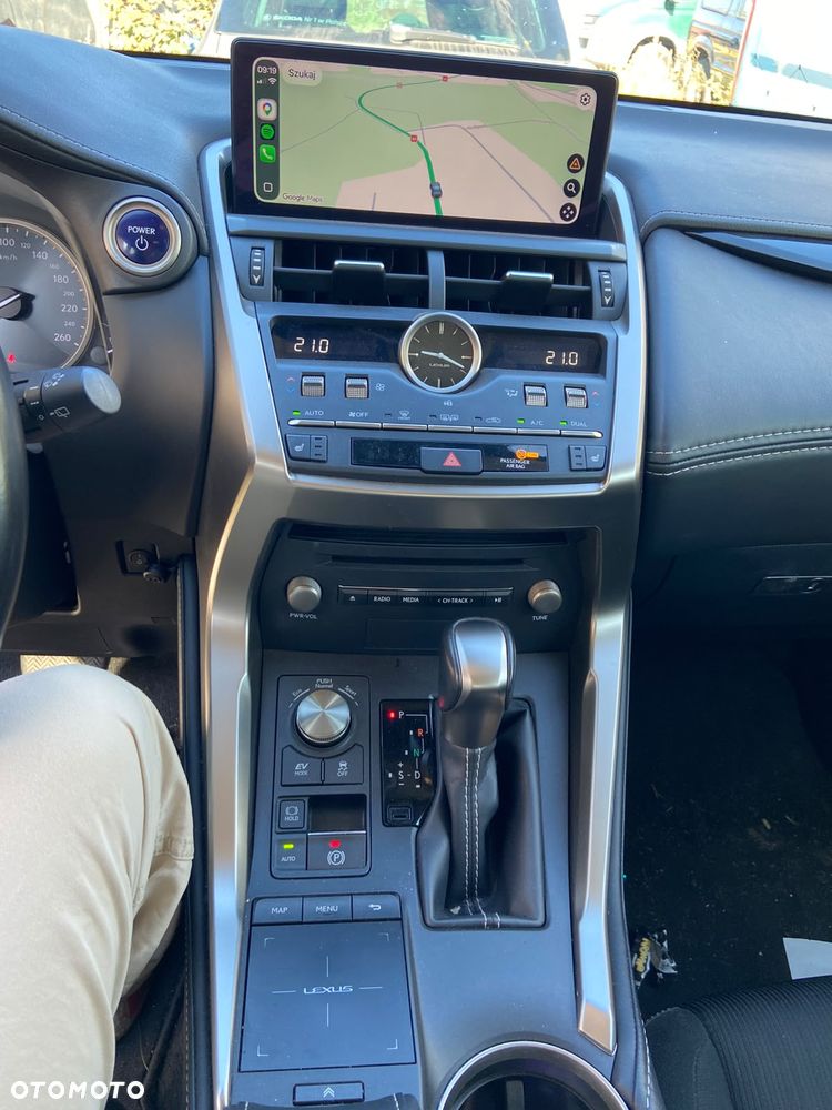 Lexus NX 300h Business Edition AWD - 7
