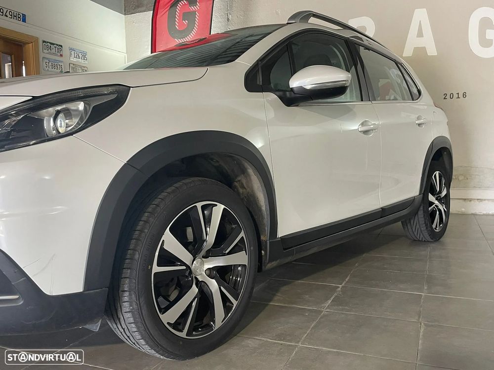 Peugeot 2008 PureTech 110 Stop&Start EAT6 Allure - 11