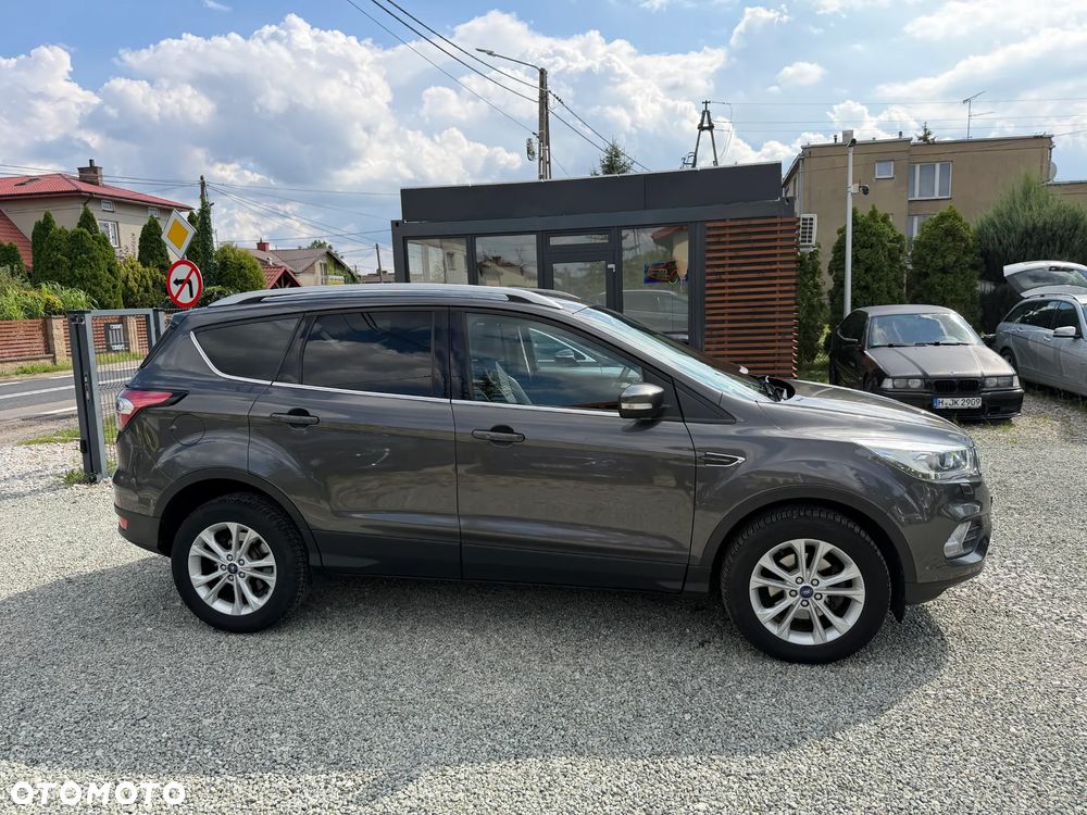 Ford Kuga 1.5 EcoBoost 2x4 Titanium - 9