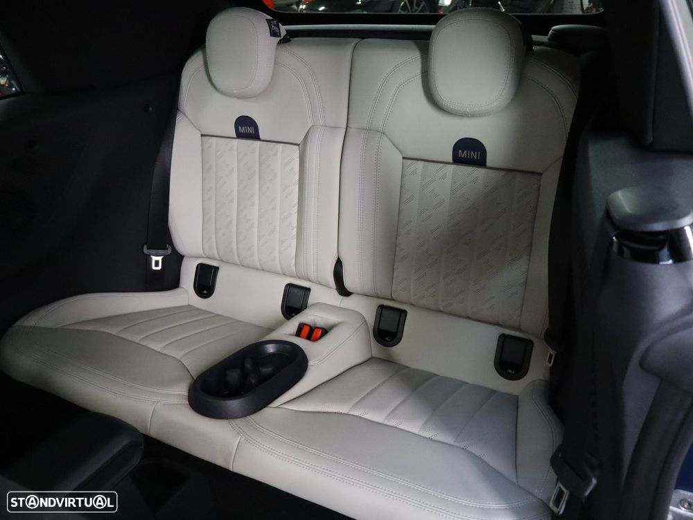 MINI Cabrio C Favoured L - 11