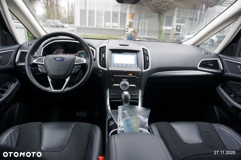 Ford S-Max 2.0 TDCi Titanium PowerShift - 7