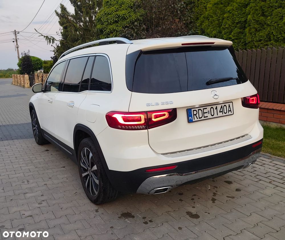 Mercedes-Benz GLB 250 Style 8G-DCT - 14
