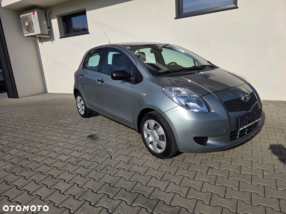 Toyota Yaris - 5
