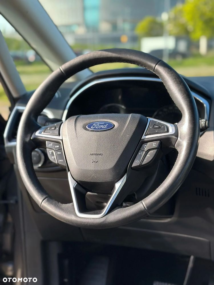Ford S-Max 2.0 TDCi Titanium PowerShift - 27