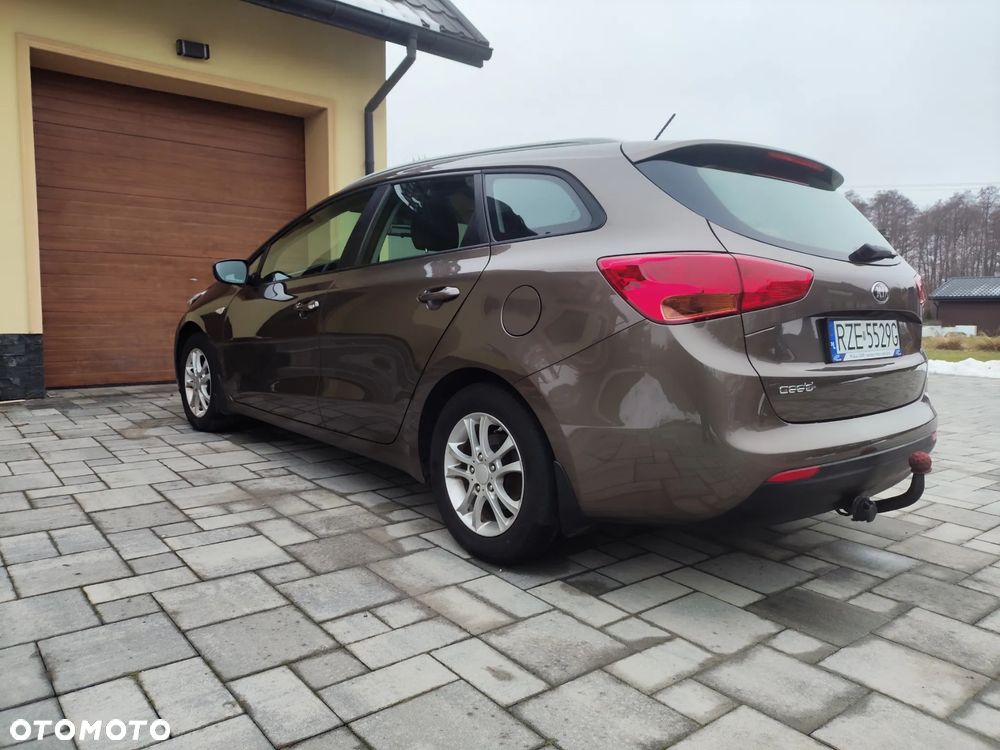 Kia Ceed 1.4 CVVT Dream Team Edition - 3
