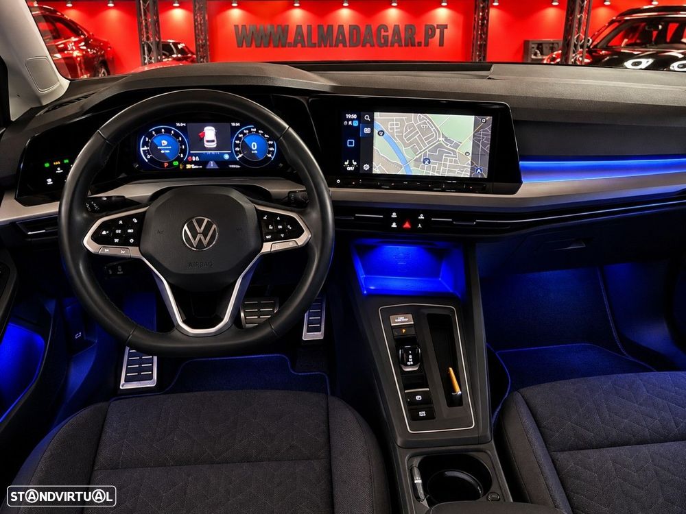 VW Golf 1.0 eTSI Life DSG - 10